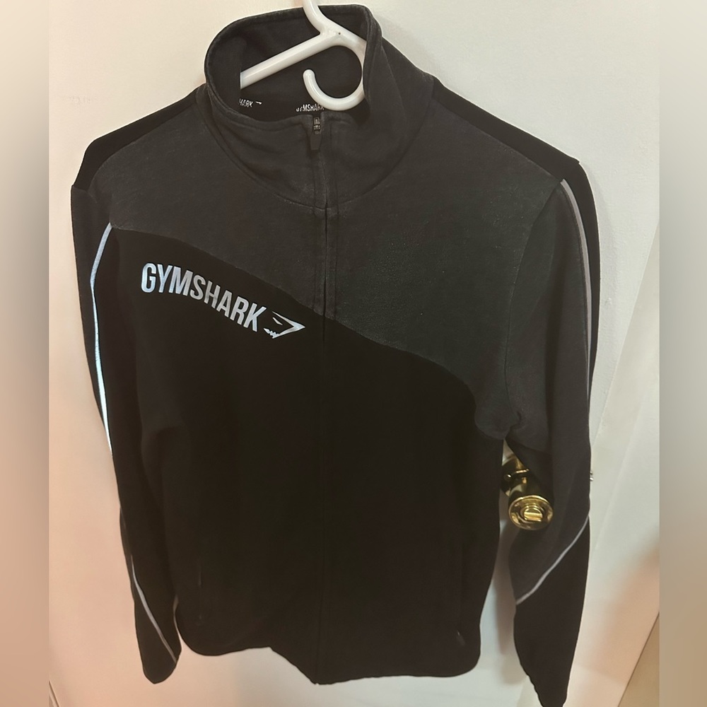 Gymshark black reflective zip up jacket. Mens size Medium.